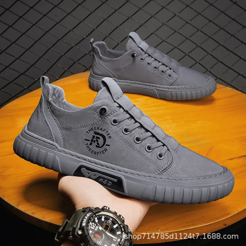 Elegant and casual trainers for men