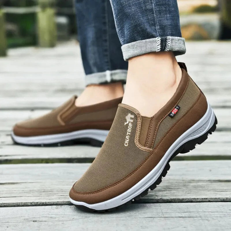 Casual orthopaedic shoes
